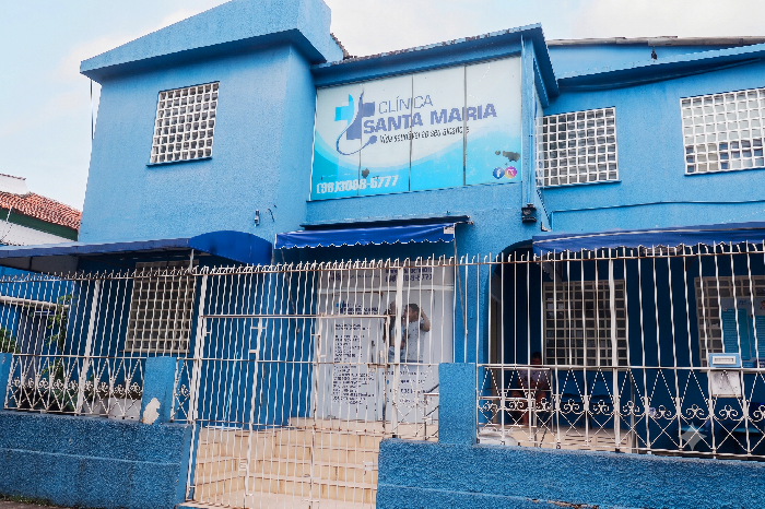 fachada clinica santa maria